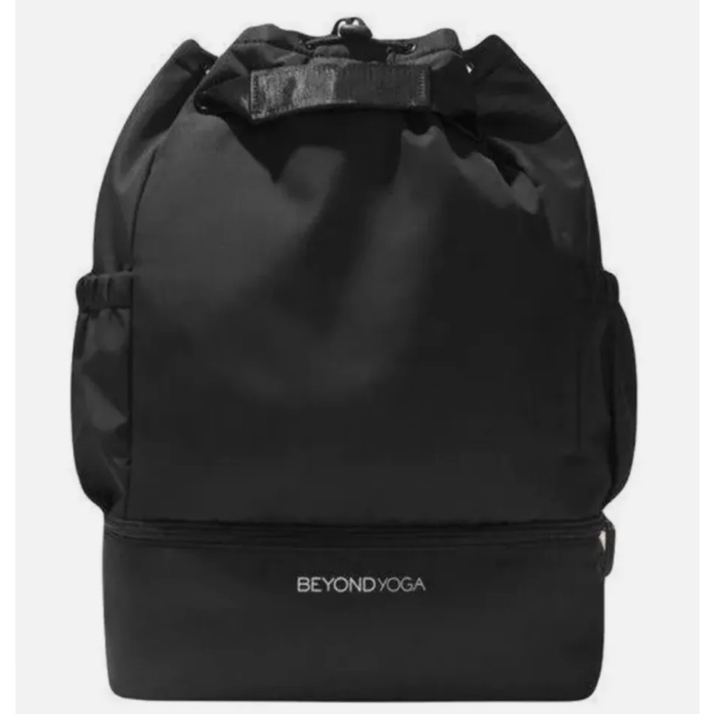 NEW Beyond Yoga Convertible Gym Bag in Black Large Crossbody Backpack Travel